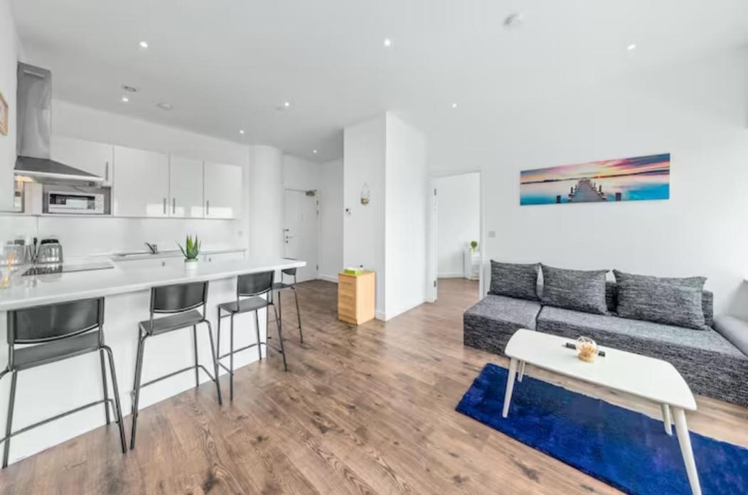 Delta 2 Bedroom Flat In London Dp102 London Borough of London Borough of Croydon Exterior foto